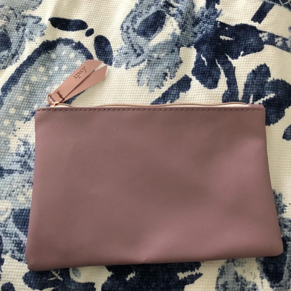 NWOT Ipsy Cosmetic Bag - Picture 4 of 5